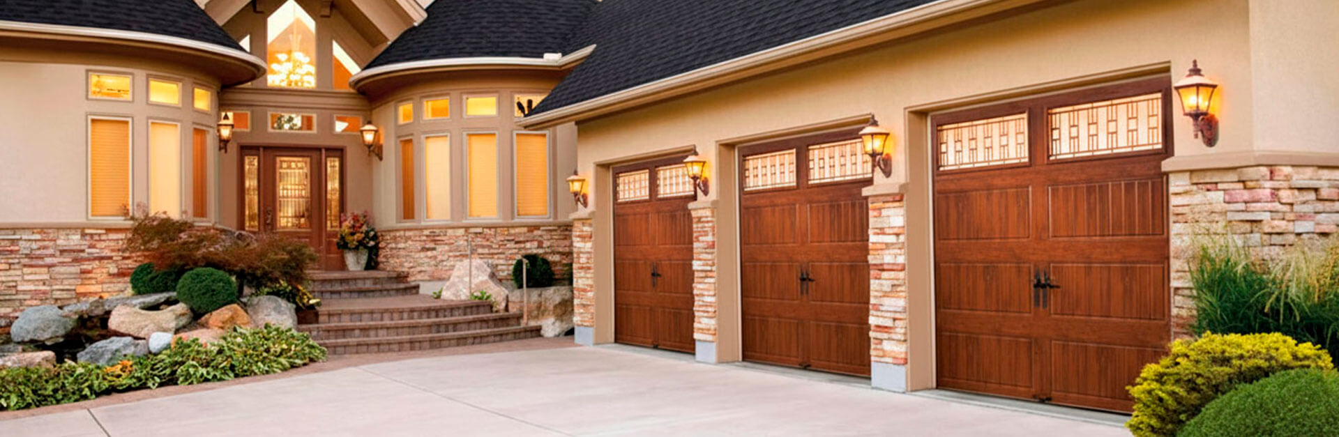 Clopay gallery steel garage Door Installation for Residential Use in Florida