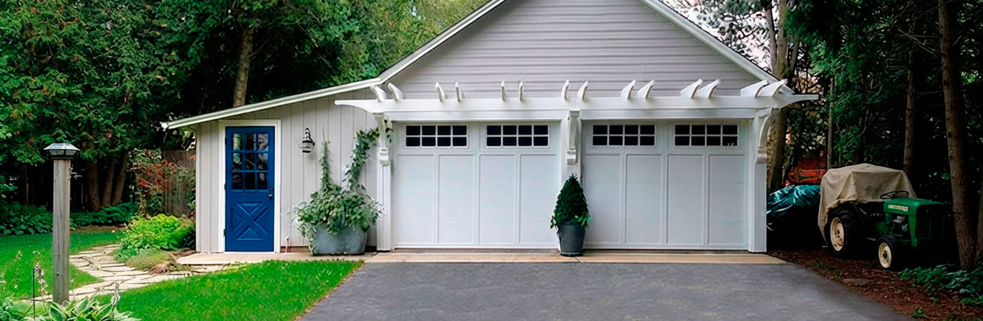 Clopay grand harbor garage door installation for residential use in Florida